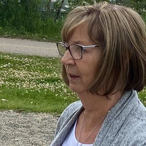 Meet your Posher, Joan